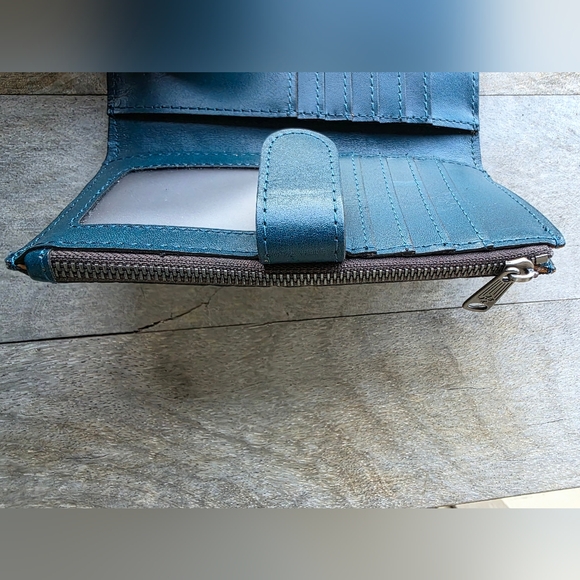 Patricia Nash Florence Tooled Nazari (Blue Coral) Bifold Wallet - Picture 8 of 9